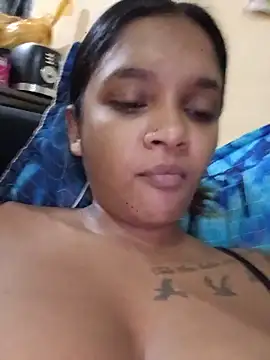 Indianqueen03 online show from May 27, 2026, 5:21 pm