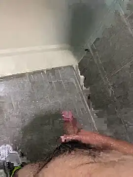 leocardenaz online show from April 4, 2026, 2:43 am