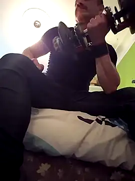 Snapshot of Tony_Torrente chatting on February 11, 2026, 9:42 pm Tony Torrente online show from February 11, 2026, 9:42 pm