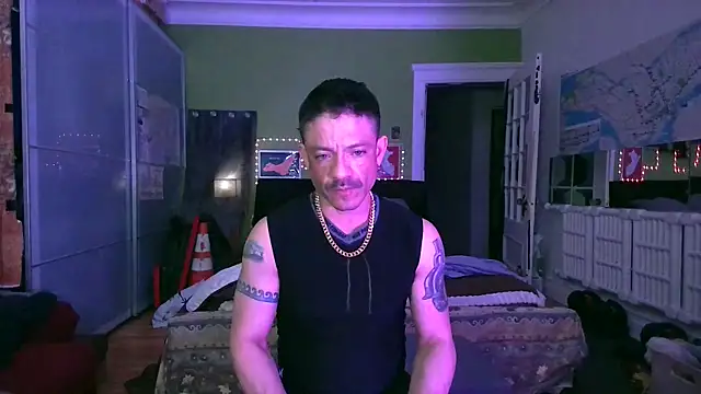 Snapshot of Tony_Torrente chatting on February 24, 2026, 11:03 pm Tony Torrente online show from February 24, 2026, 11:03 pm