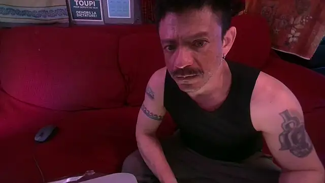 Snapshot of Tony_Torrente chatting on March 18, 2026, 8:23 pm Tony Torrente online show from March 18, 2026, 8:23 pm