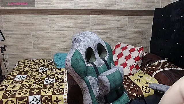 pretty cristal69 online show from January 25, 2025, 1:54 am