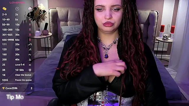 Miss Maya Mils online show from March 8, 2026, 1:03 am