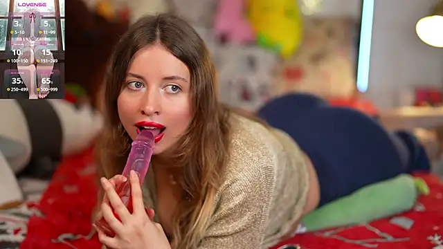 SweetyKitty18 online show from September 17, 2025, 3:57 pm