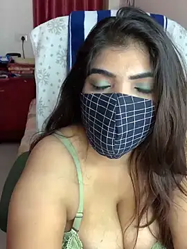 Snapshot of Fantastic_ruby chatting on February 22, 2025, 9:48 pm Fantastic ruby online show from February 22, 2025, 9:48 pm