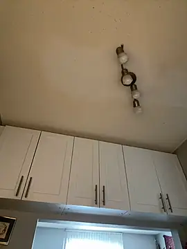 Your Paris online show from February 21, 2025, 8:49 pm