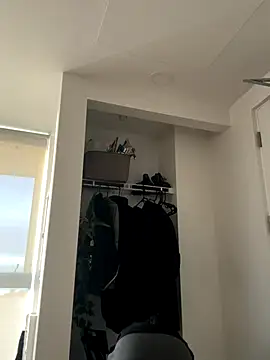 Your Paris online show from November 16, 2025, 3:39 pm