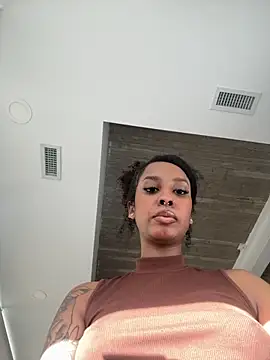 Your Paris online show from February 14, 2026, 4:37 pm