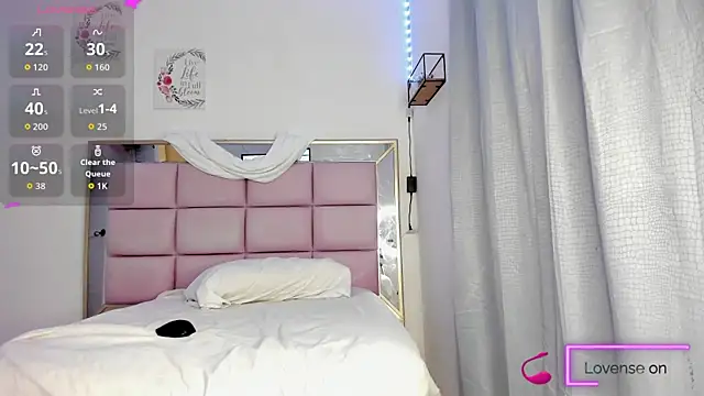 Snapshot of Keyla_Spencer chatting on October 9, 2025, 12:03 pm Keyla Spencer online show from October 9, 2025, 12:03 pm