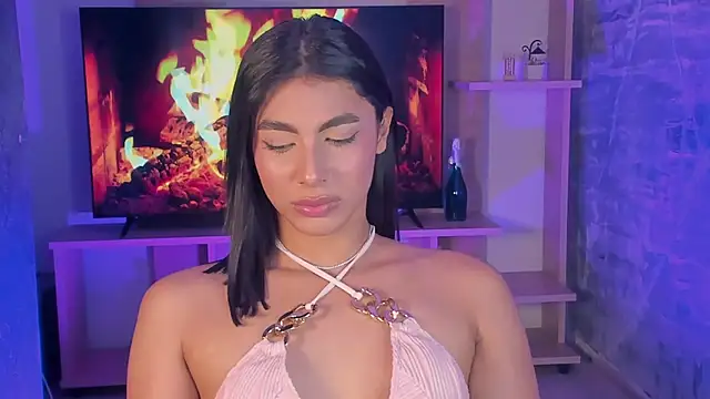 IsabelleFoxx  online show from February 22, 2025, 7:12 am