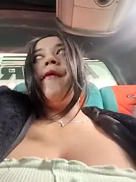 Cristal  04 online show from December 15, 2025, 6:12 pm