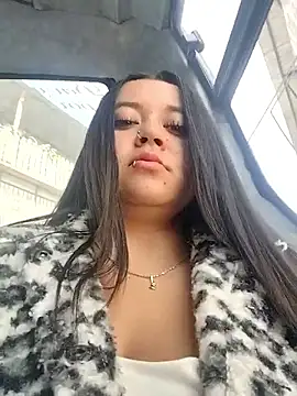 Cristal  04 online show from June 12, 2026, 2:27 pm