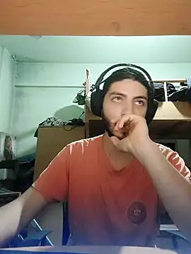 kleineid77 online show from November 23, 2025, 4:29 pm