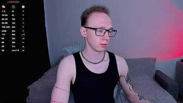 Snapshot of Alex_silents chatting on May 31, 2026, 2:35 pm Alex silents online show from May 31, 2026, 2:35 pm