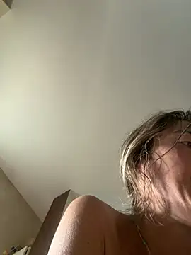 Snapshot of casalinga88 chatting on June 17, 2026, 5:54 am casalinga88 online show from June 17, 2026, 5:54 am