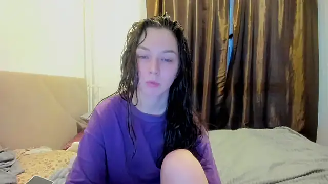 Adela Vetta online show from February 13, 2026, 2:24 pm