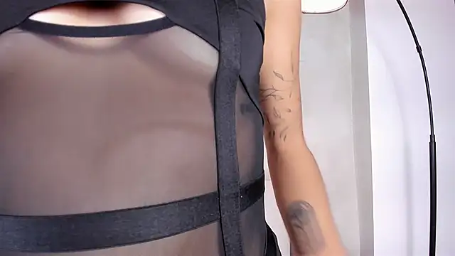 honeyhot69   online show from January 4, 2025, 2:46 pm