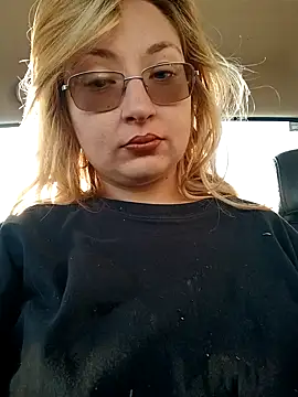 xWhoreAbleX Pika online show from March 6, 2025, 10:36 pm