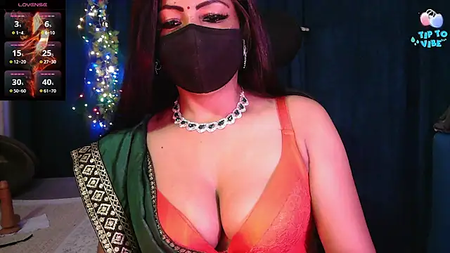 Snapshot of Aashiya- chatting on February 15, 2026, 11:23 pm Aashiya- online show from February 15, 2026, 11:23 pm