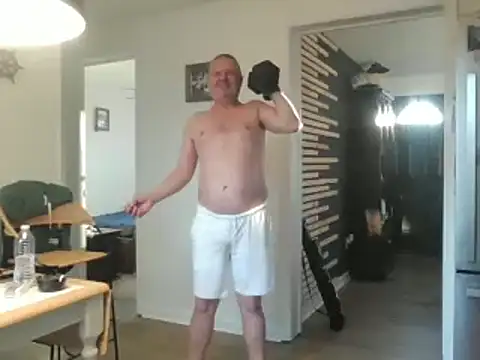 Snapshot of keiferkriss chatting on January 17, 2025, 9:50 pm keiferkriss online show from January 17, 2025, 9:50 pm