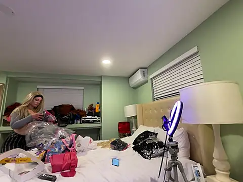 tatted-bitty online show from March 21, 2025, 3:01 am