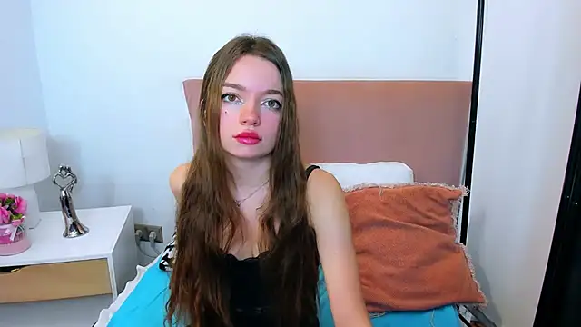 GraceLips online show from February 22, 2025, 9:12 am