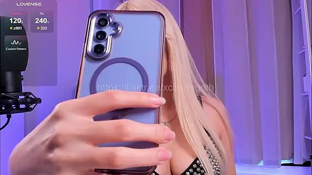 CherryGoth online show from April 16, 2026, 2:29 pm