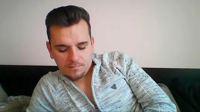 Huge cock22cm online show from January 17, 2026, 6:40 am