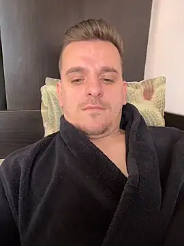 Huge cock22cm online show from March 6, 2026, 7:49 am