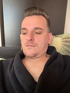 Huge cock22cm online show from April 16, 2026, 9:43 am