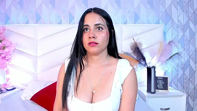 Brenda Garcia online show from February 10, 2025, 9:36 pm