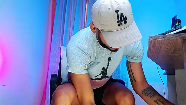 DanteSantoro online show from April 9, 2026, 11:48 am