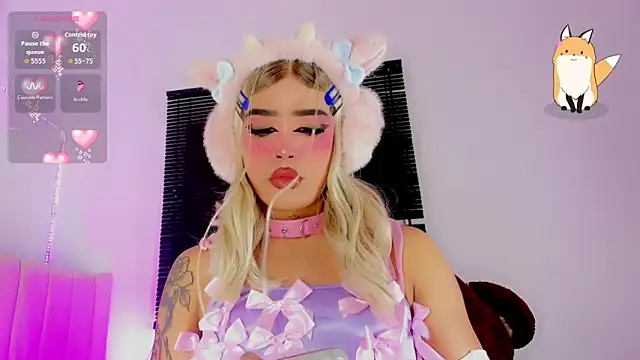 ladytslatina online show from March 18, 2026, 12:25 am