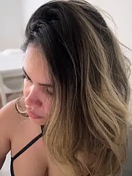 melanny10 online show from February 2, 2025, 11:30 am