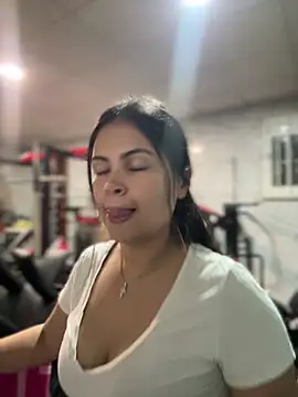 melanny10 online show from December 19, 2025, 6:31 am