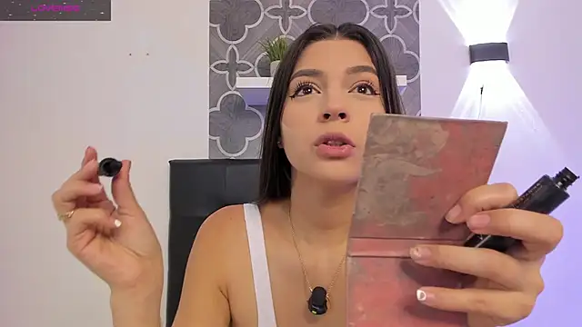 katybabyg online show from April 2, 2026, 12:36 pm