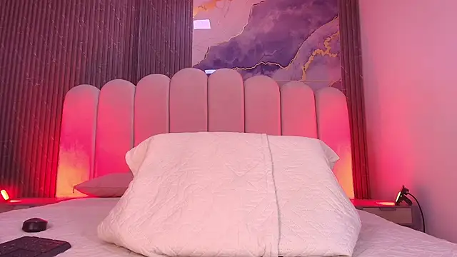 hot dione online show from January 13, 2026, 7:19 pm