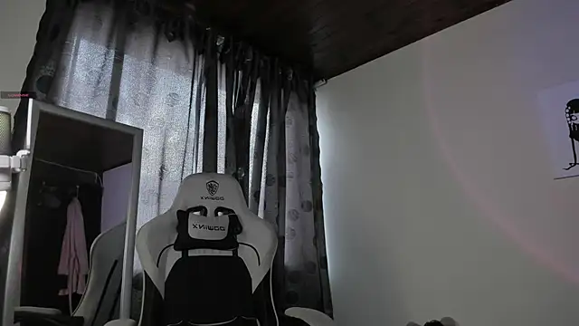 satanbabee online show from February 15, 2025, 10:42 pm