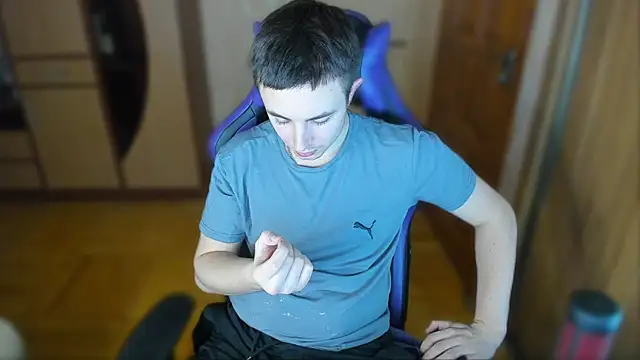 bigmark033 online show from March 4, 2025, 2:10 pm