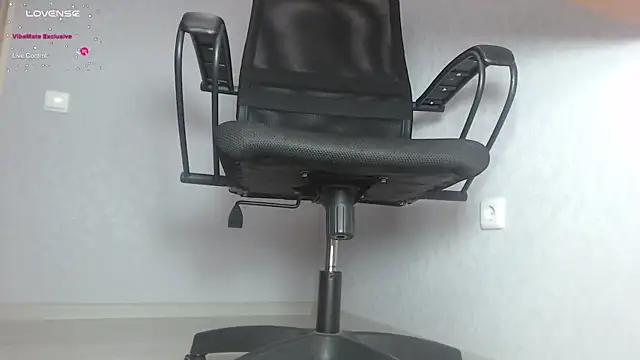 blondiana13 online show from January 29, 2025, 12:56 pm