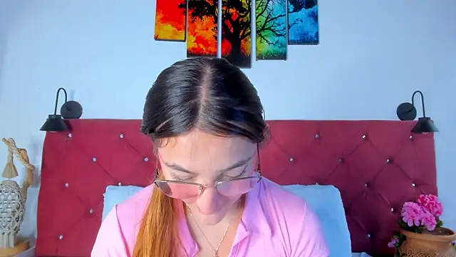 Ruth harvey  online show from November 7, 2025, 1:44 pm