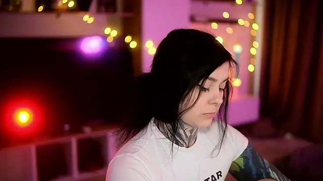 Snapshot of AcidPie chatting on March 13, 2025, 8:15 am AcidPie online show from March 13, 2025, 8:15 am