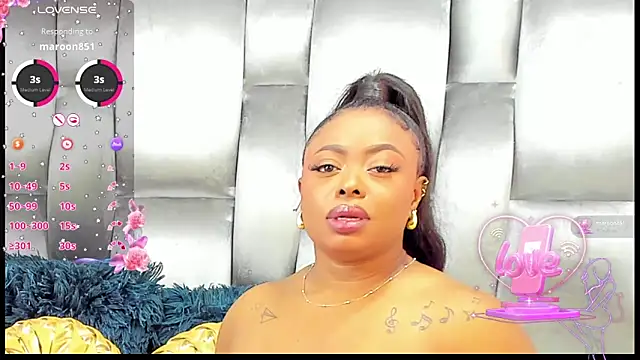 Snapshot of CamilaBenitez chatting on February 15, 2026, 1:46 am CamilaBenitez online show from February 15, 2026, 1:46 am