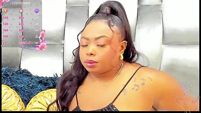 Snapshot of CamilaBenitez chatting on February 19, 2026, 2:51 am CamilaBenitez online show from February 19, 2026, 2:51 am