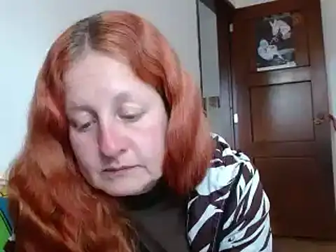 ViioletaMora online show from October 14, 2025, 5:47 pm