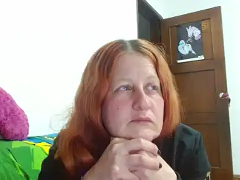 ViioletaMora online show from October 20, 2025, 2:23 am