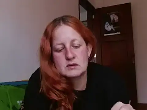 ViioletaMora online show from November 4, 2025, 8:52 pm