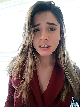 maliciaworld online show from December 12, 2024, 6:31 pm