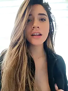 maliciaworld online show from December 17, 2024, 6:09 pm