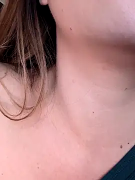 maliciaworld online show from September 10, 2025, 7:58 pm